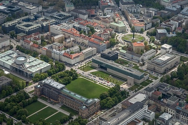 Luftbild des Kunstareals in München