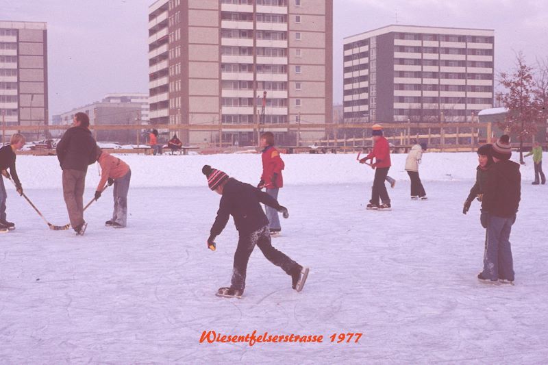 Eislaufen an der Wiesentfelder Straße im Jahr 1977