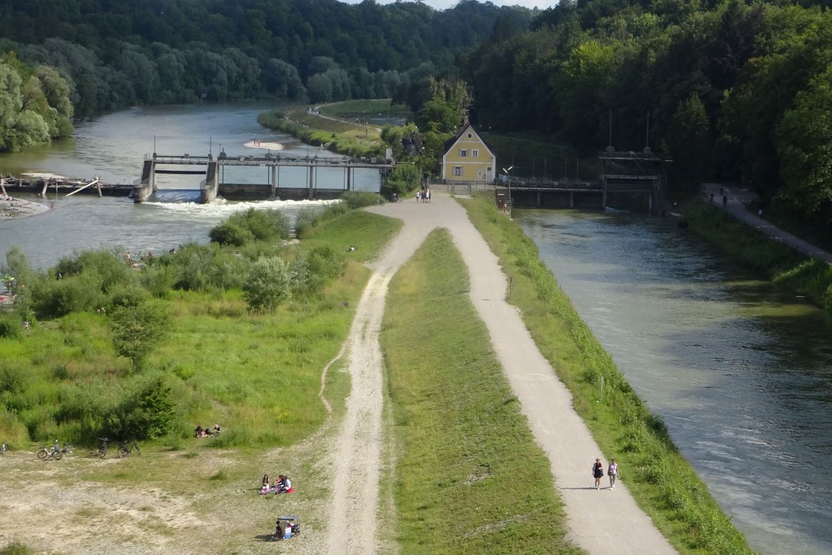 Grosshesseloher Wehr an Isar