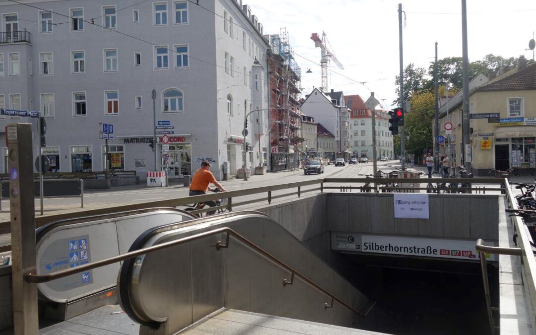 Geplanter Rückbau eines U-Bahn-Zugangs an der Silberhornstraße
