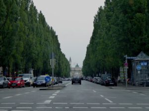 Ludwigstraße mit Siegestor