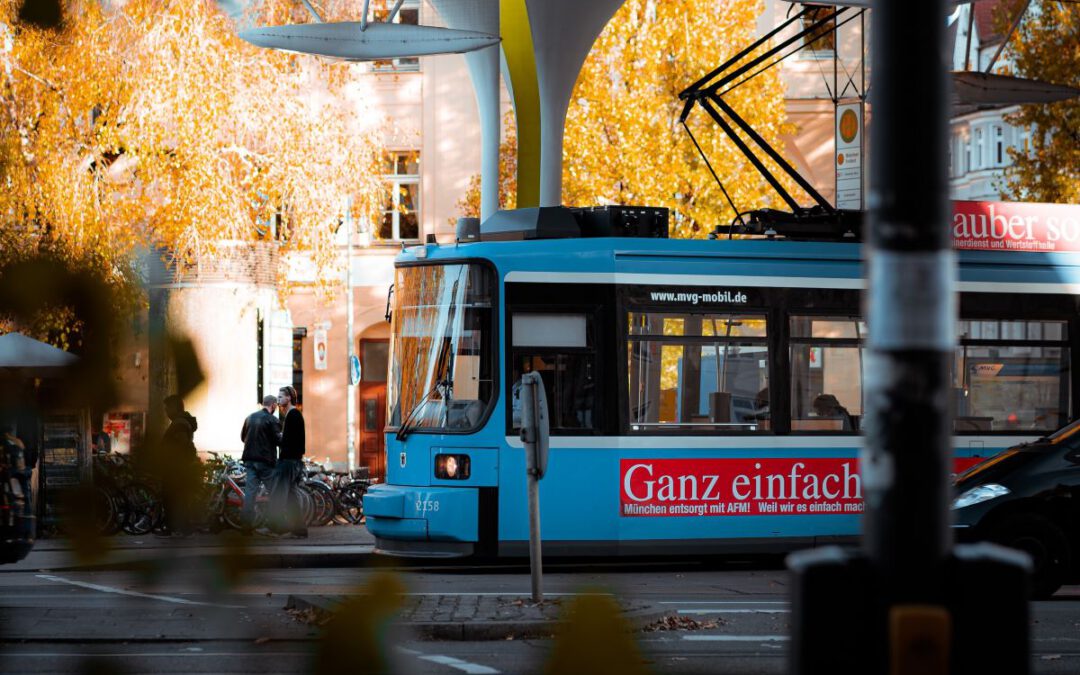 Tram an der Münchner Freiheit