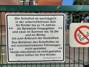 Bezirkssportanlagen Information zur Benutzung eines Schulhofs