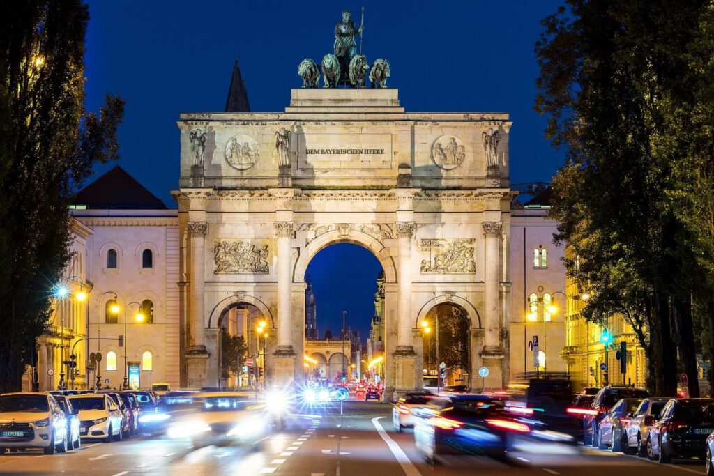 Siegestor in der Leopoldstraße