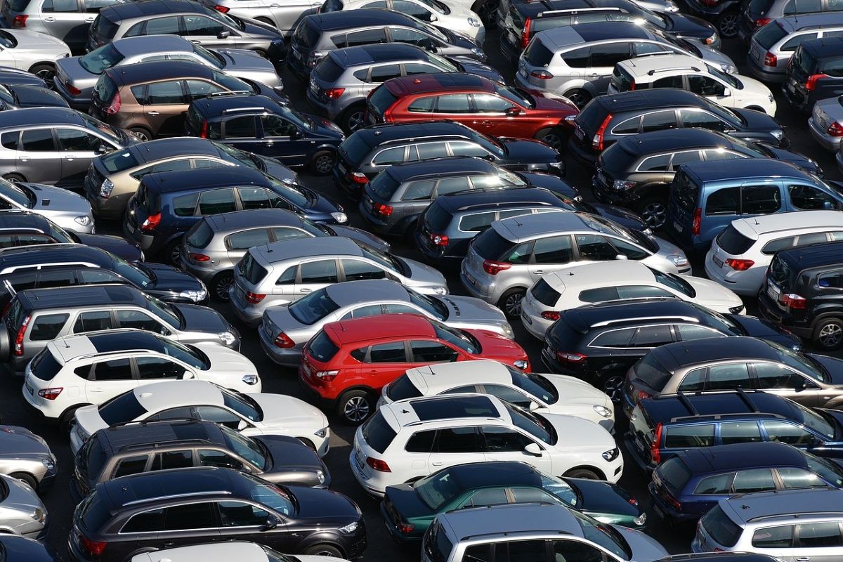 Parkende Autos