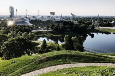 Versprechen ist alles – das olympische Motto für den ÖPNV-Ausbau Olympiapark München