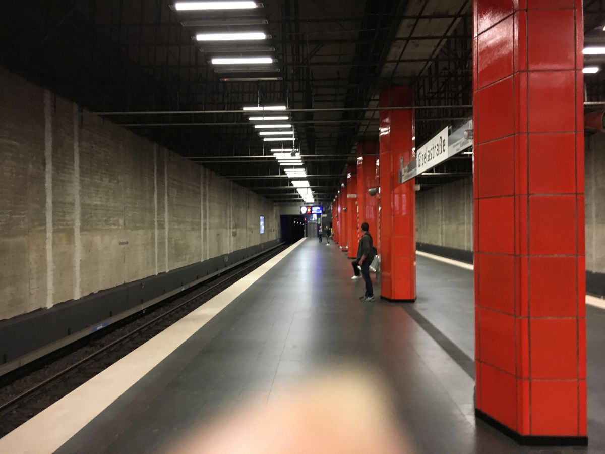 U-Bahnhof Giselastraße
