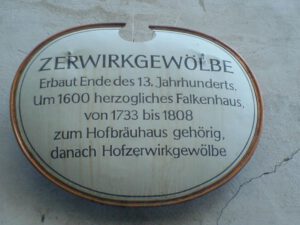 Das Zerwirkgewölbe feiert trauriges Jubiläum Zerwirkgewölbe München