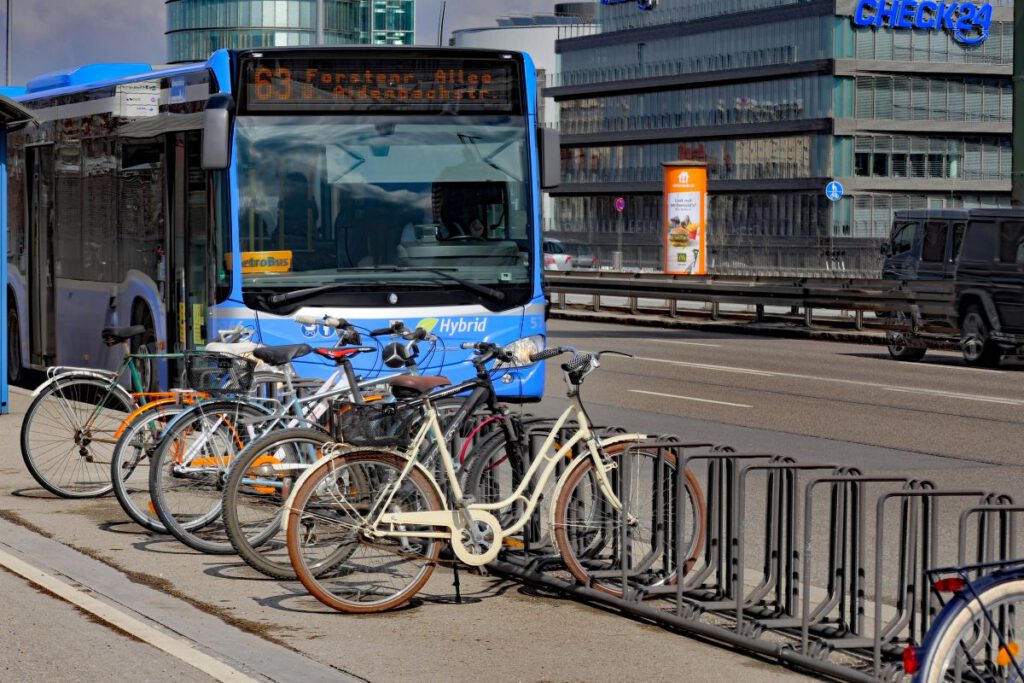 Bus