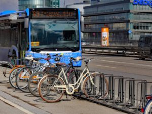 Busspur nach Wiesn wieder einrichten - ohne Busspuren keine U-Bahnsanierung und keine U9! Bus